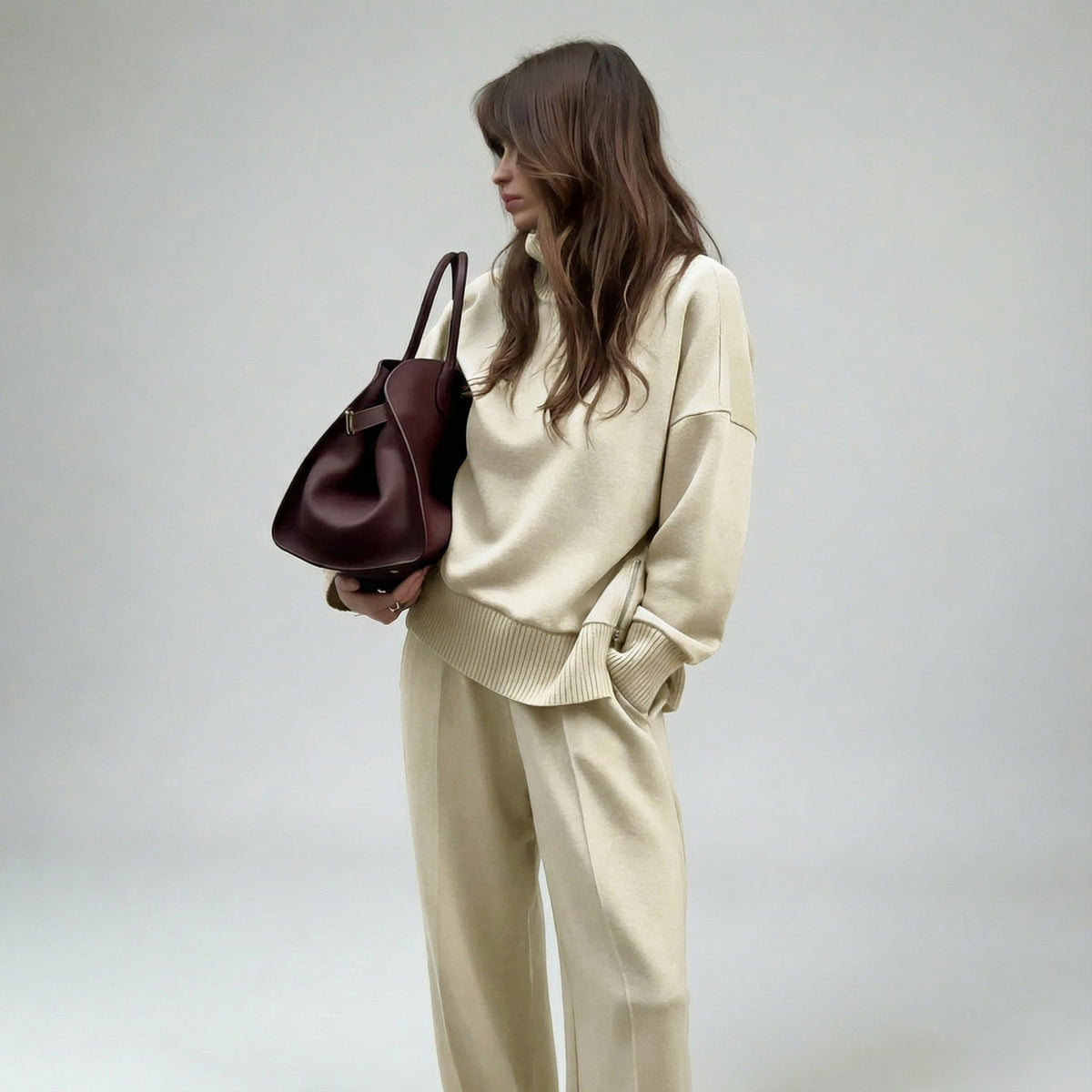 Noelle | Oversized Sweatshirt and Straight Pants Set