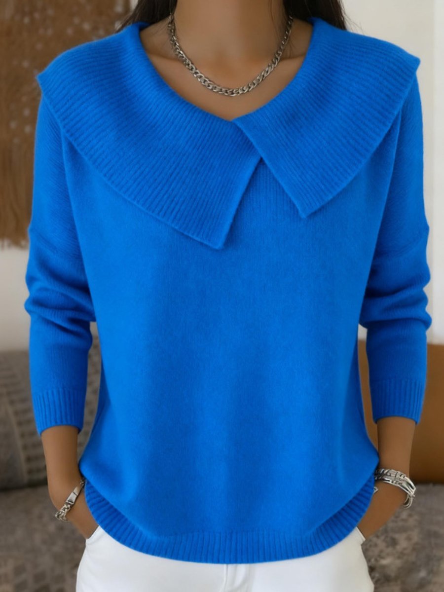 Hazel | Warm Sweater with Soft Asymmetric Collar