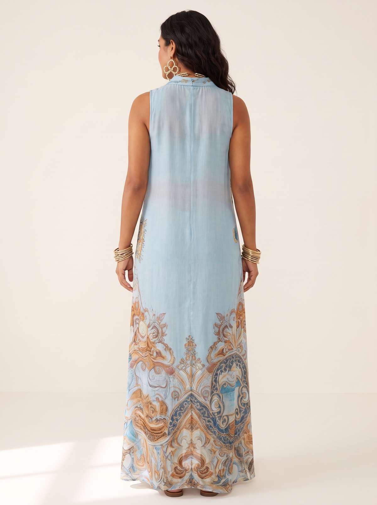 Azzurra back view