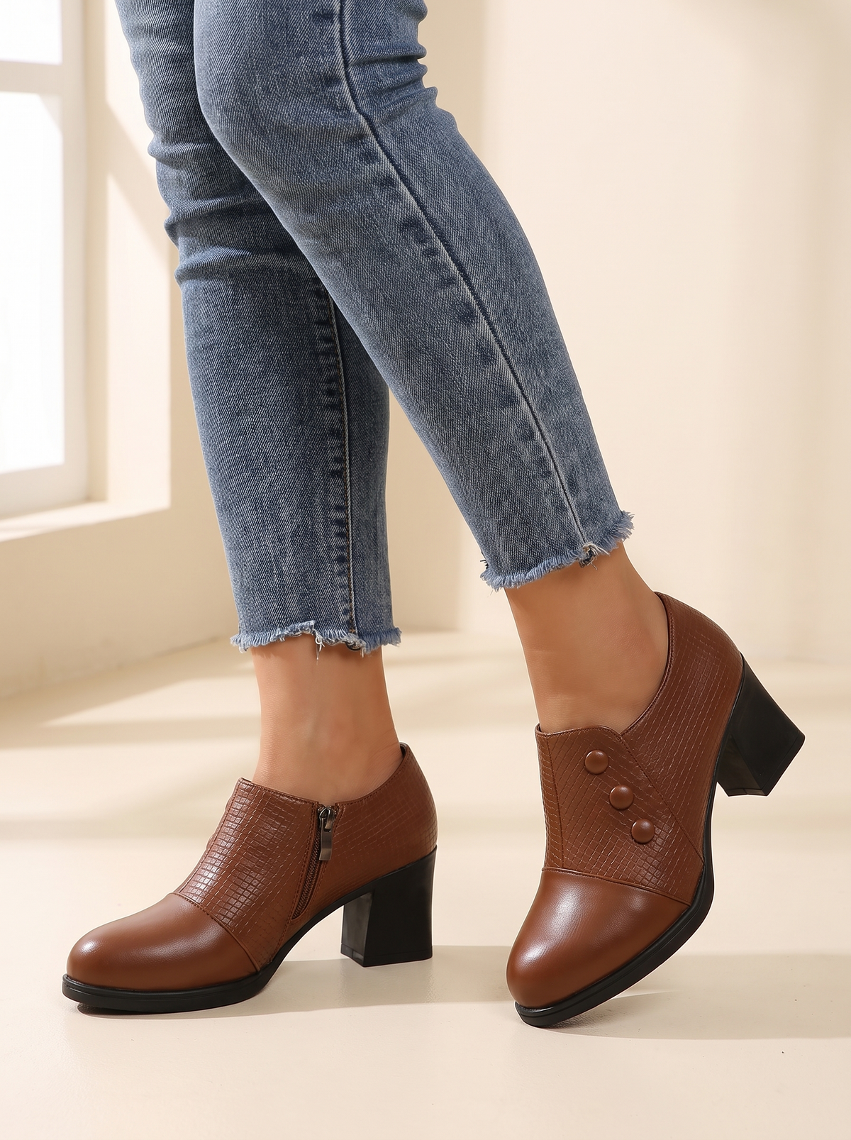 Edith comfortable pumps in Brown