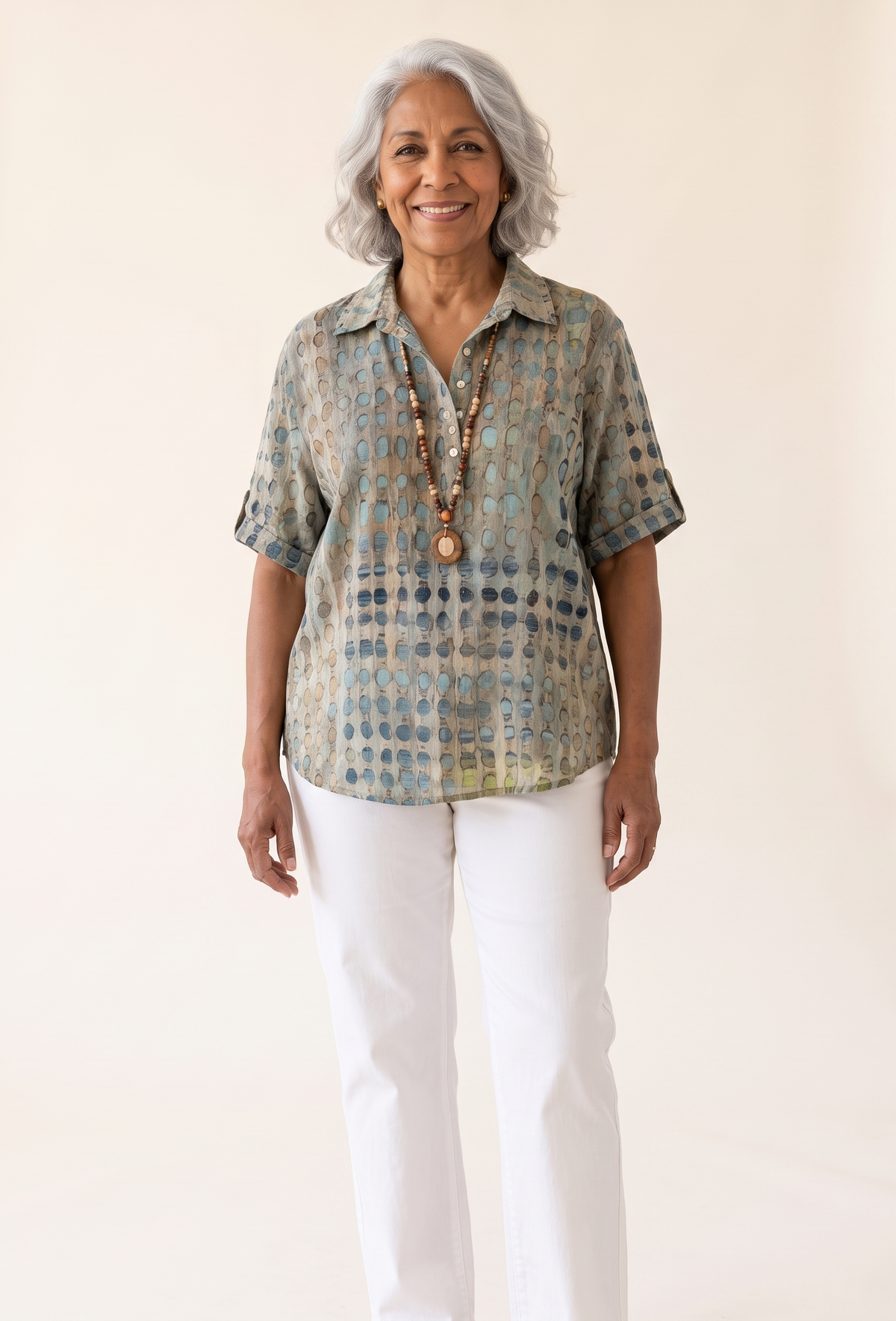Melody relaxed comfort top in green, front view