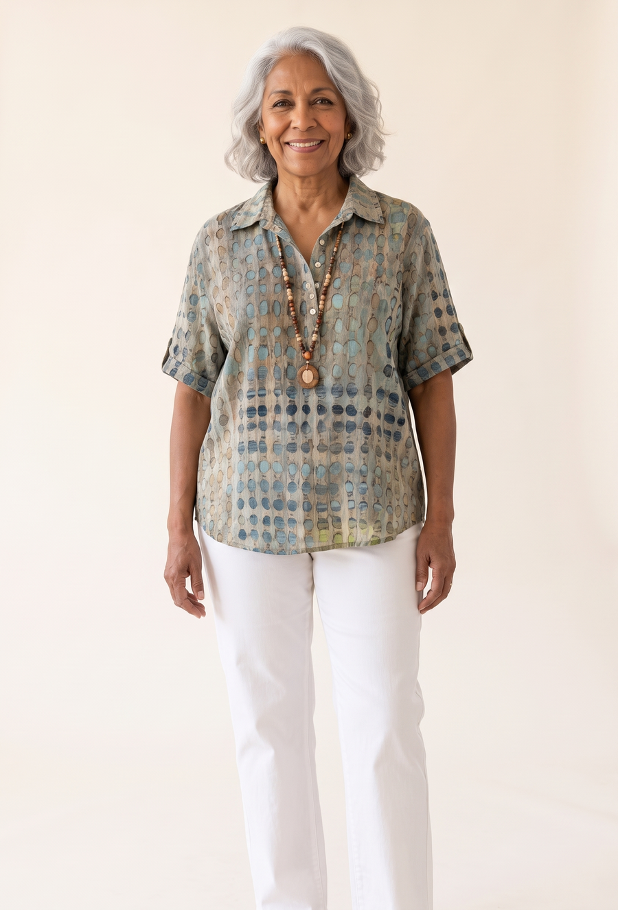 Melody relaxed comfort top in green, front view
