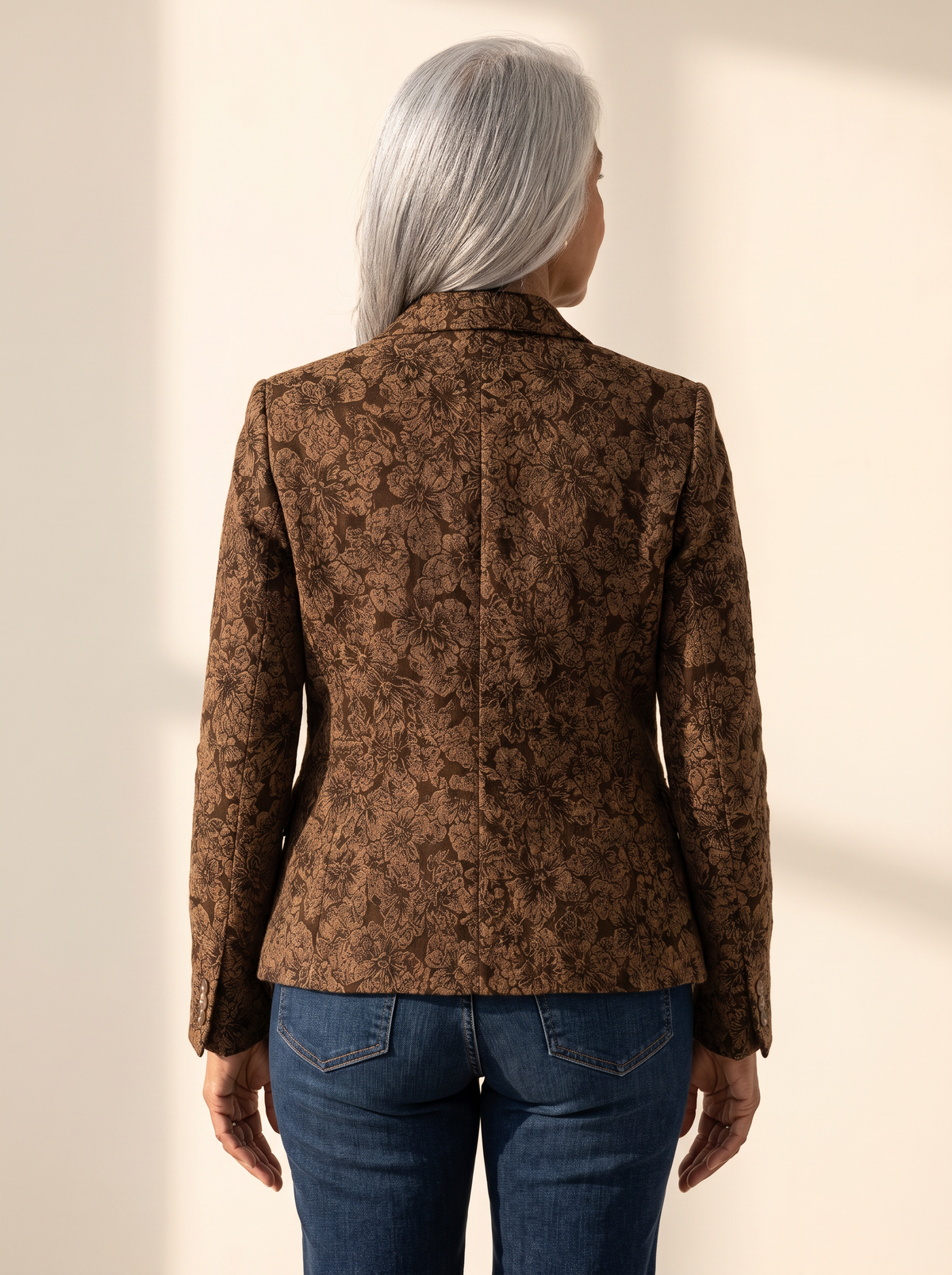 Loretta Jacquard Fitted Blazer Black back
